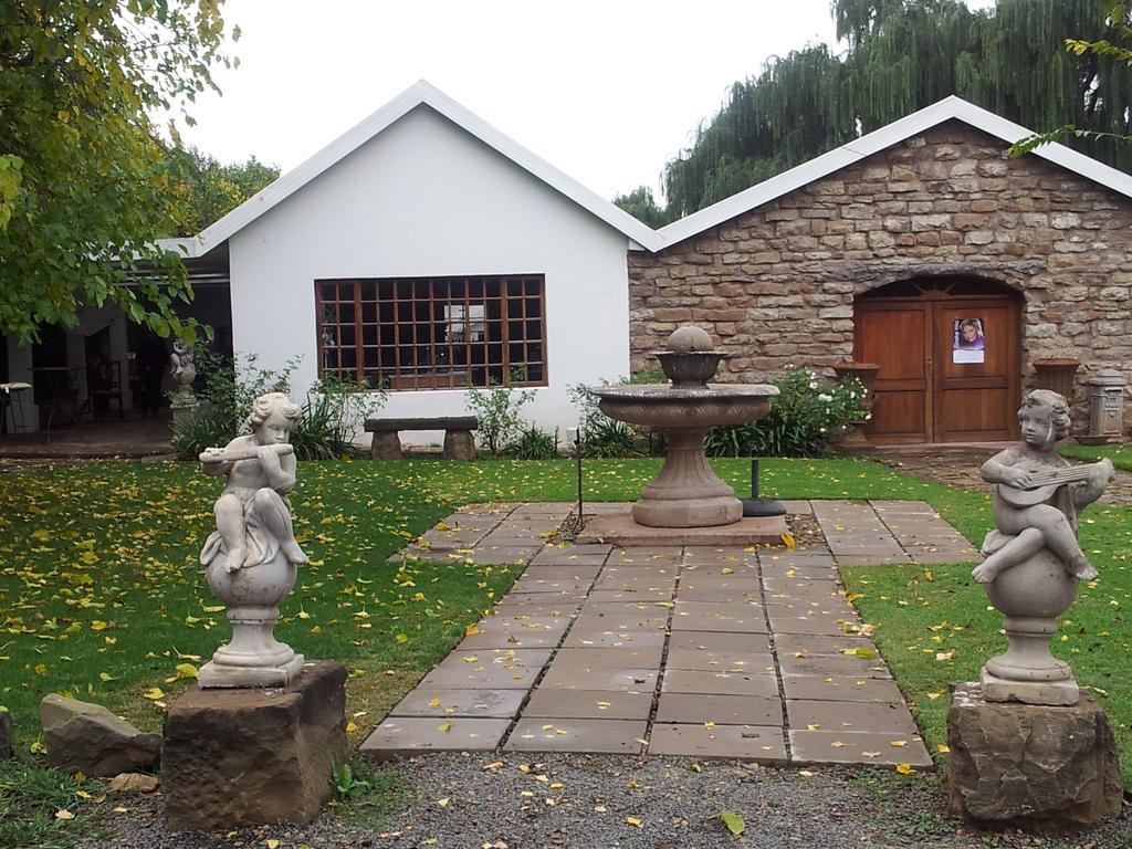 La Riviera Boutique Guesthouse & Spa Aliwal North Exterior foto